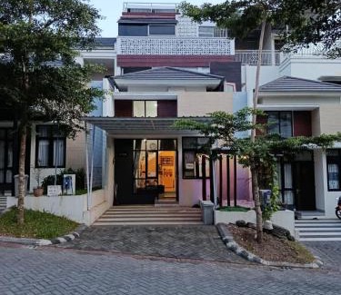 Malang Villa | Penginapan Gor Ken Arok kota malang jawa timur bisa 5-10 orang