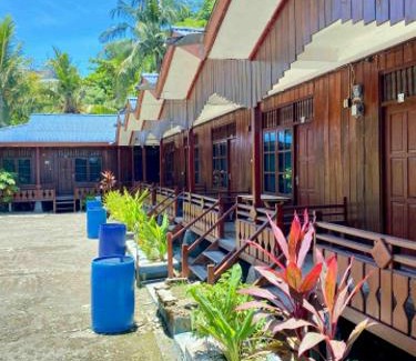 Waisai Hotel | Penginapan Novalin