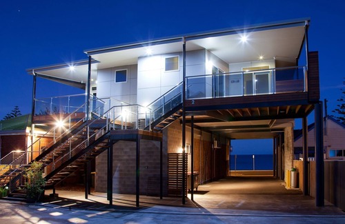 Penguin Apartment | Penguin Waterfront Escape