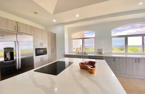 Playa Langosta Apartment | Peninsula 64 ߷Dazzling Ocean view Penthouse ߷ Fabulous amenities ߷