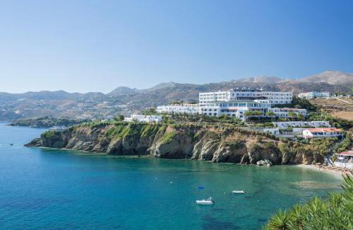 Mononaftis Resort | Peninsula Resort & Spa