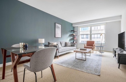 Penn Quarter Apartment | Penn Quarter 1BR w Gym Pool Doorman nr Metro WDC-159