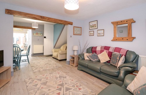Heacham Cottage | PENNY COTTAGE, pet friendly, character holiday cottage in Heacham
