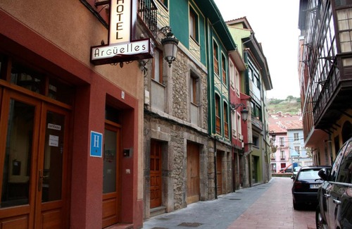 Ribadesella House | Pensión Argüelles