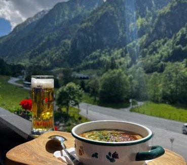 Kaprun Hotel | Pension Baranekhof - closest to the Kitzsteinhorn Ski Resort