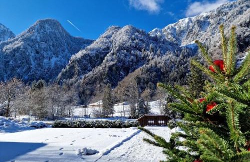 Kaprun Hotel | Pension Baranekhof - closest to the Kitzsteinhorn Ski Resort
