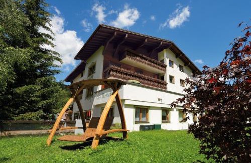 Lech am Arlberg House | Pension Cafe Fritz