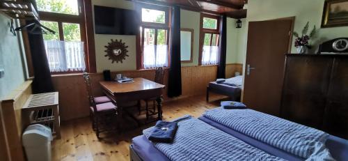 Hochheim House | Pension Hochheimer Schlösschen