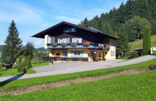 Teisendorf House | Pension Ramstötter