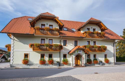 Radovljica House | Pension Török