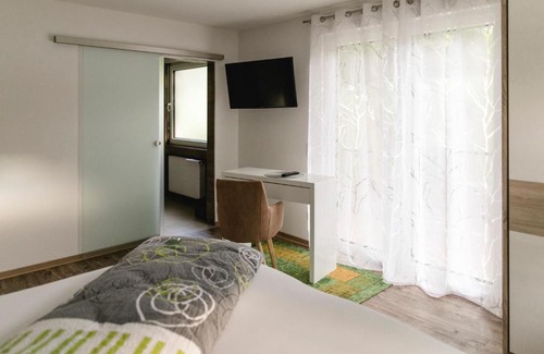 Aidlingen House | Pension Waldhorn