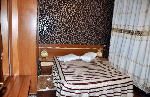 Sinaia House | Pensiunea Alex