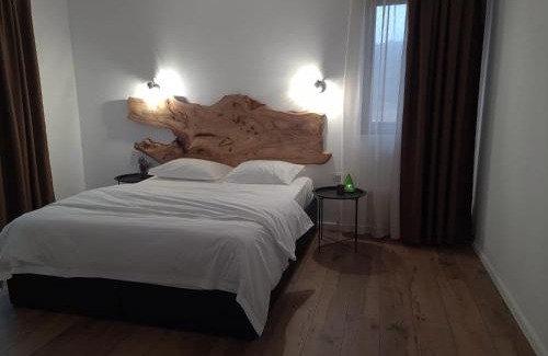 Bratca House | Pensiunea Lavanda