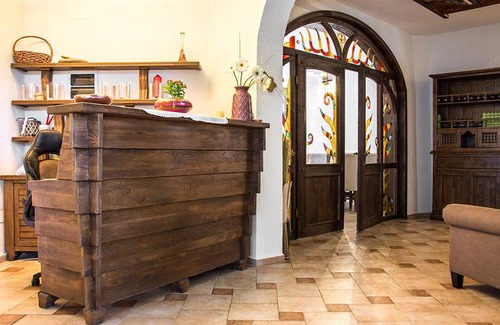 Gherla House | Pensiunea Meander