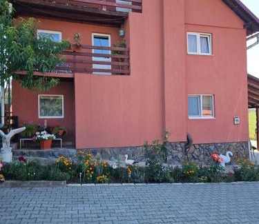 Sarmas House | Pensiunea Vilcan