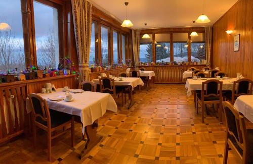 Bierutowice House | Pensjonat Paradise Karpacz Górny Restauracja Viva La Pizza Przy wyciągu na KOPE