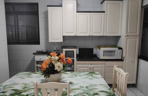 Ocian Apartment | Penthouse 1 block from the beach!