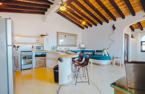 Proyecto escola Condo | Penthouse 2 Bedrooms One Block from Malecon Check out Casa Escritores Penthouse