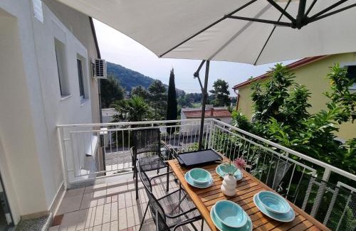Obrs Apartment | Penthouse apartment Draga Sky in Mošćenička Draga with free parking, one balcony and one terrace