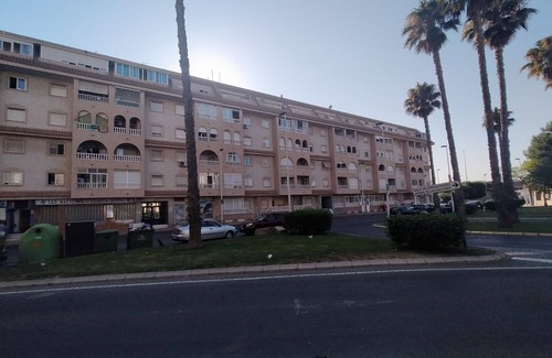 Torrevieja Apartment | Penthouse apartment with community pool 700 m from the sea