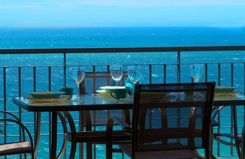 Torrox Costa Apartment | PENTHOUSE APARTMENT STUNNING SEE VIEW TORROX NERJA MALAGA SPAIN