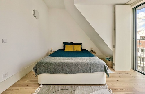 Santo Antonio Apartment | Penthouse apartment with terrace next to Marques de Pombal