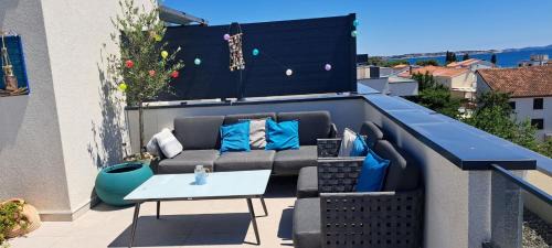 Turanj Apartment | Penthouse Aurelia, rooftop terrace & jacuzzi
