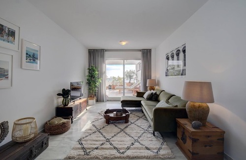 New Golden Mile House | Penthouse "Boulevard Estepona 405" with Sea View, Pool, Wi-Fi, A/C, Balcony & Garden