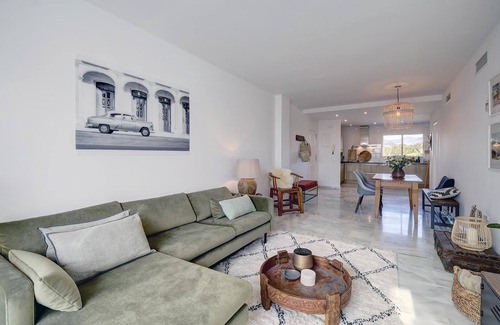 New Golden Mile House | Penthouse "Boulevard Estepona 405" with Sea View, Pool, Wi-Fi, A/C, Balcony & Garden