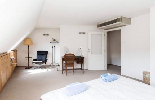 Vizivaros Apartment | Penthouse -By the Danube