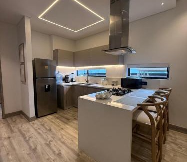 Punta Hansa Apartment | Penthouse con jacuzzi privado, balcón y vista al mar