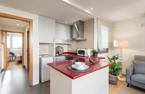 L'Antiga Esquerra de l'Eixample Apartment | Penthouse in Barcelona with Terrace near Beach