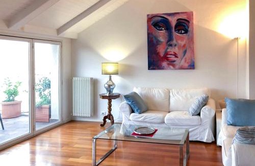 Gioia Apartment | Penthouse in the sky with 30 sqm terrace Milan Central Station