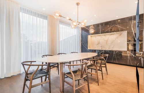 Sankt Ulrich Apartment | Penthouse near the town hall Vienna