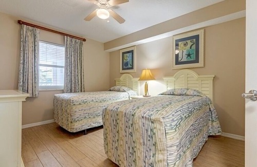 Cocoa Beach Resort | PENTHOUSE : OCEAN FRONT - DOUBLE BALCONY