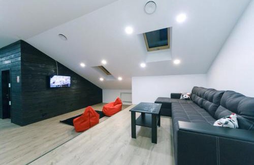 Verkhnie Misto Apartment | Penthouse on Maydan Loft Style