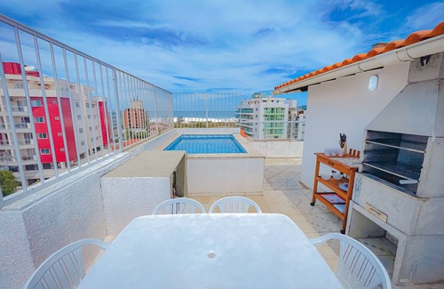 Braga Apartment | Penthouse sea view, air and TV in rooms, beach on foot