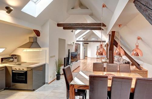 Stare Mesto Apartment | PENTHOUSe SUITE ABOVE
