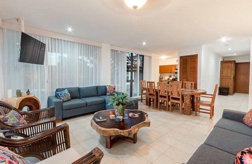 Flores Magon Condo | Penthouse Unit, Great for Families
