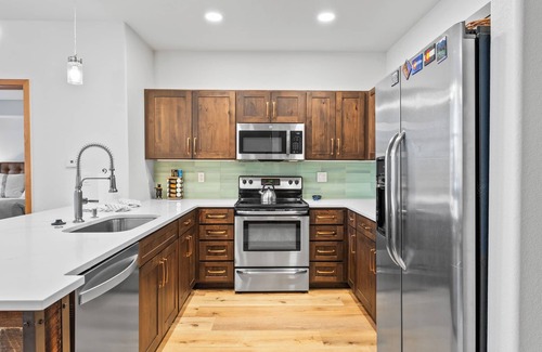 Mountain House Condo | Penthouse w/Loft in Great Location Near River Run & Mountain House Base Area