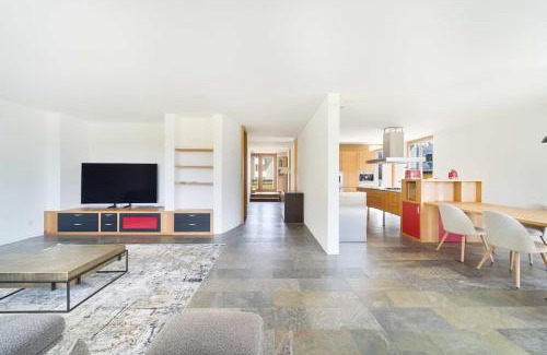 Sankt Moritz-Bad House | Penthouse with 4bedr sauna and parking