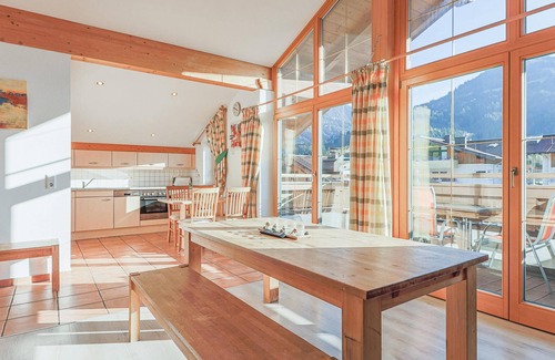 Brixen im Thale Apartment | Penthouse with a balcony and views