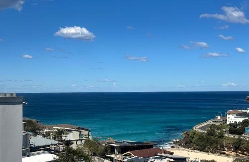 Tamarama Apartment | Penthouse with Beach View