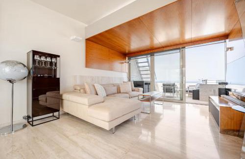 Valletta Apartment | Penthouse with Jacuzzi & Panoramic Views - Heart of Valletta