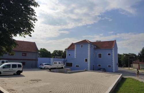 Zabokreky nad Nitrou House | Penzión Žabokrek - Self check-in