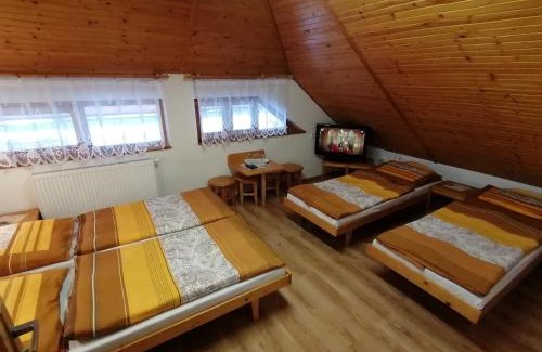 Liptovska Osada House | Penzión Poľana