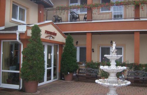 Galanta House | Penzión Viktória