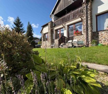 Kubova Hut House | Penzion u Zdichynců