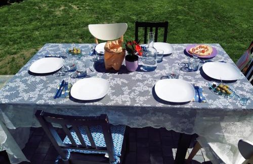 Porlezza Bed & Breakfast | PEONIA 2 posti Wi-Fi AC free park Jacuzzi