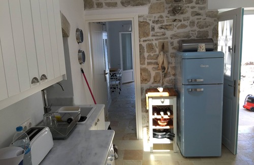 Gimari Villa | Pepe's Villa in Loustri on NE coast with private pool, WiFi, AirCon. Sleeps 4.